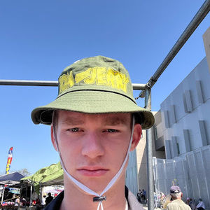 Meet your Posher, Zane